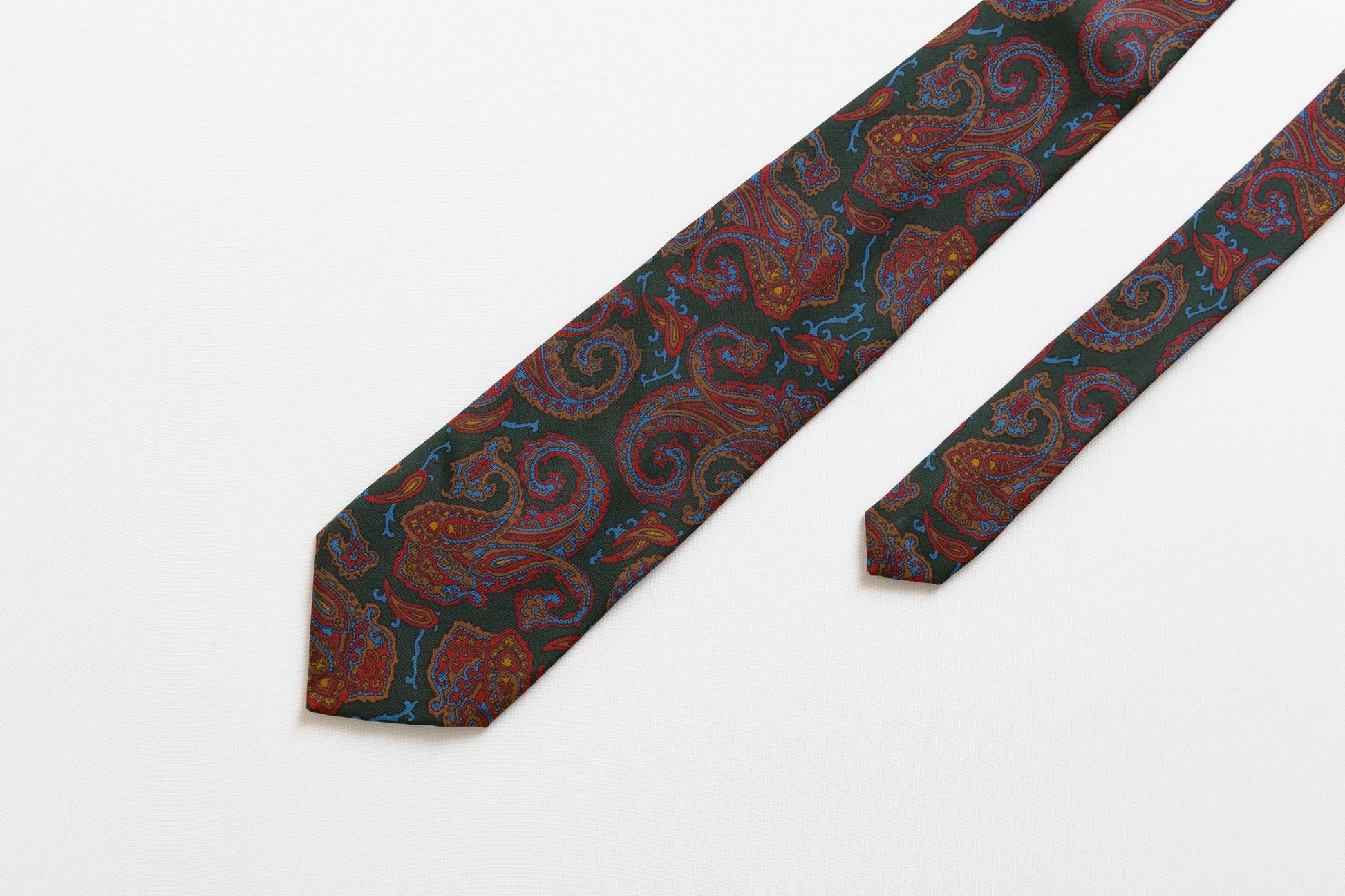 vintage Burberrys Tie abstract leaves pattern flowers print necktie retro beautiful luxury gift for men accessories silk 90s made in England