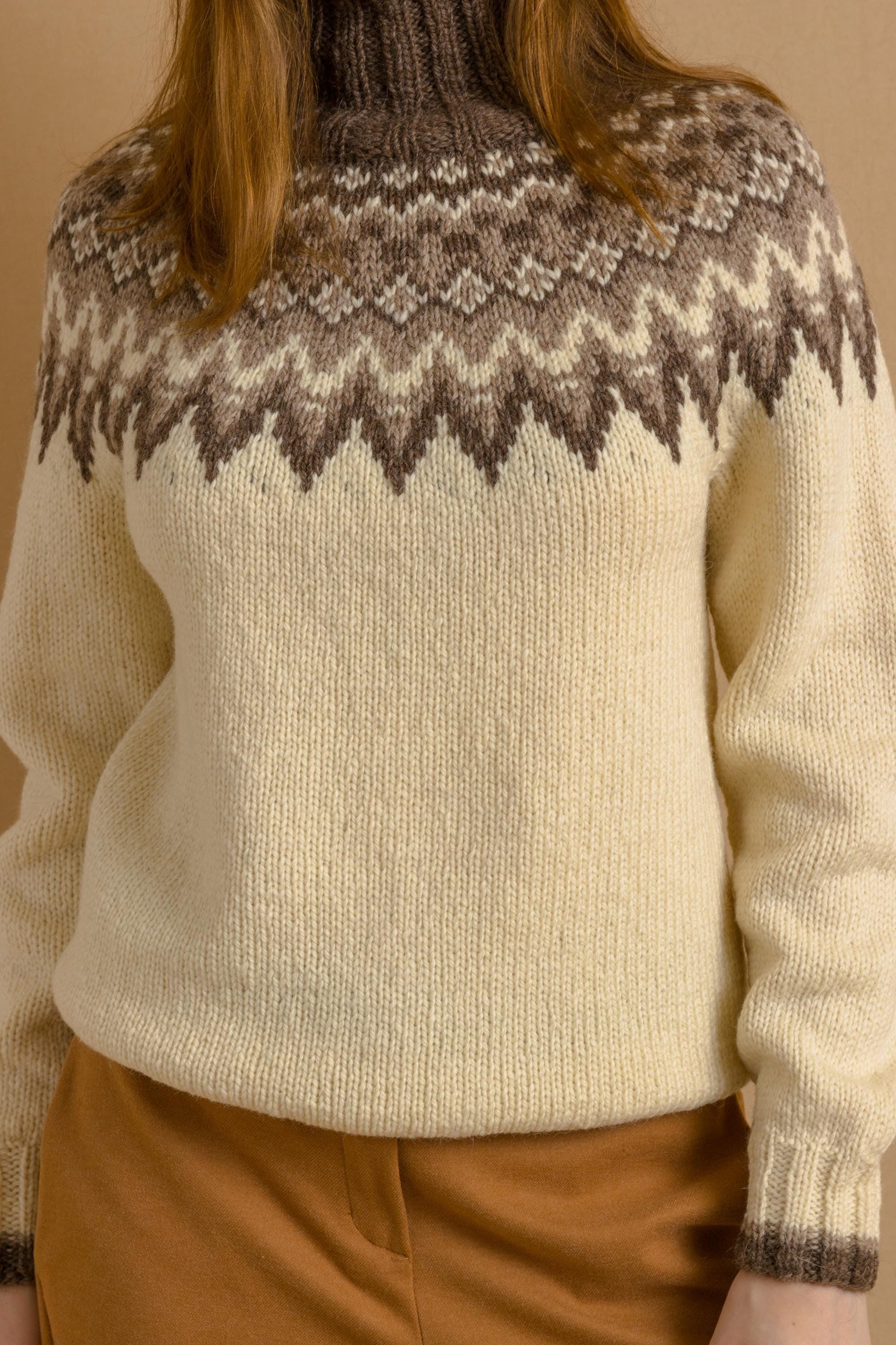 70s Vintage Iceland Norway Knitwear Handknitted Crew Neck Beige Brown Ornament Wool Jumper Sweater size Small