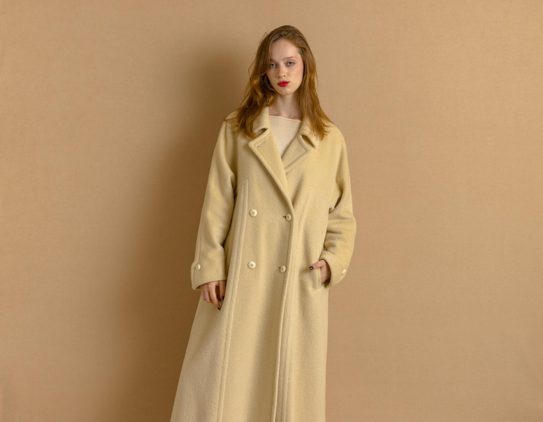 80s Woman Lambswool Mohair White Coat Women Vintage 80s winter coat long wool coat outerwear maxi winter coat vintage clothing size Medium