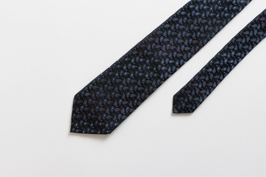 Giorgio Armani Tie abstract pattern leaves print necktie retro beautiful luxury gift for men accessories silk 90s style men's