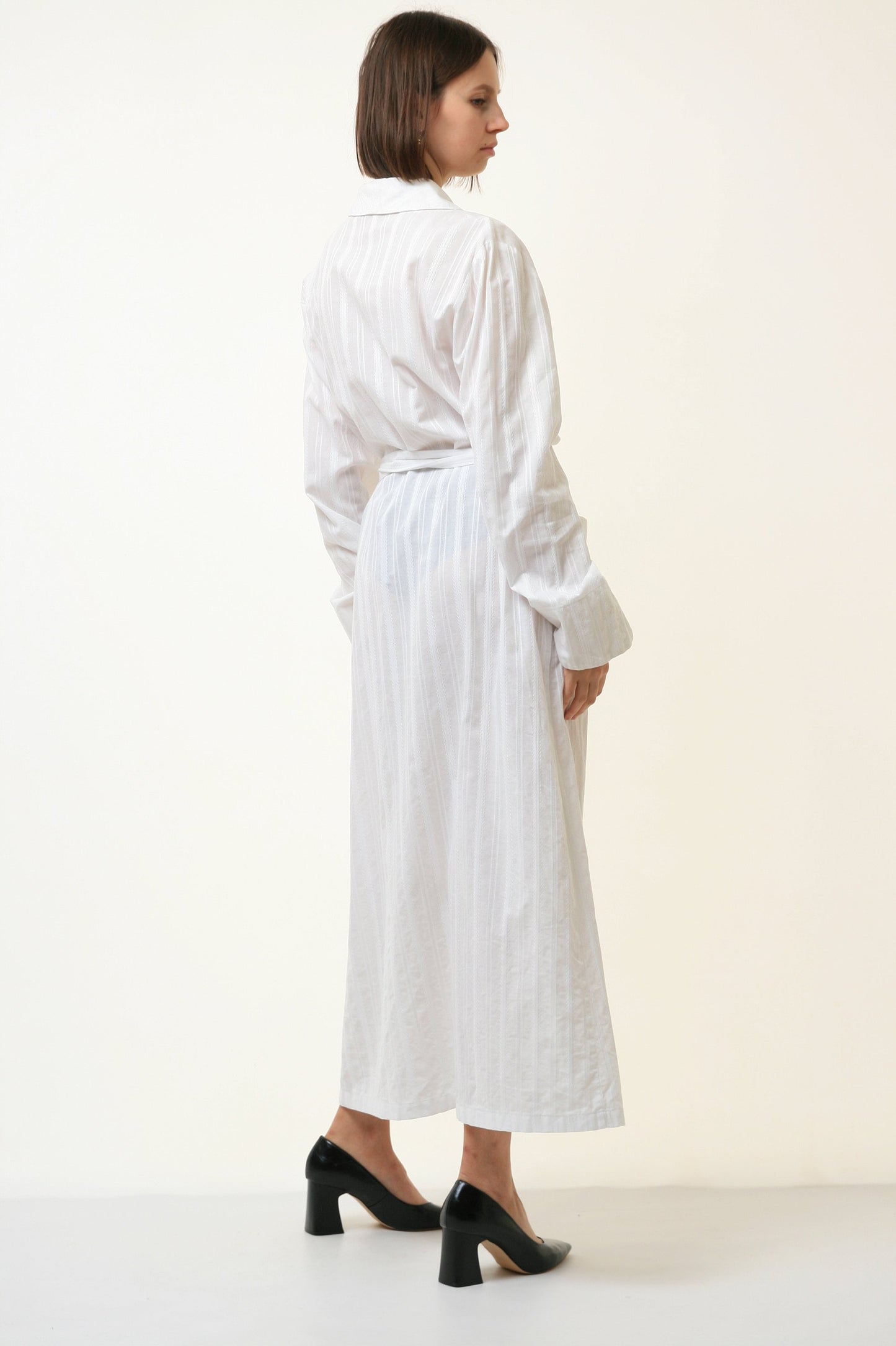 70s Vintage Vtg Rare Boho Luxury Bohemian Style White Long Sleeves Robe Home Dress Robe Gowns Linen 4517 size M Medium Girlfriend Gift