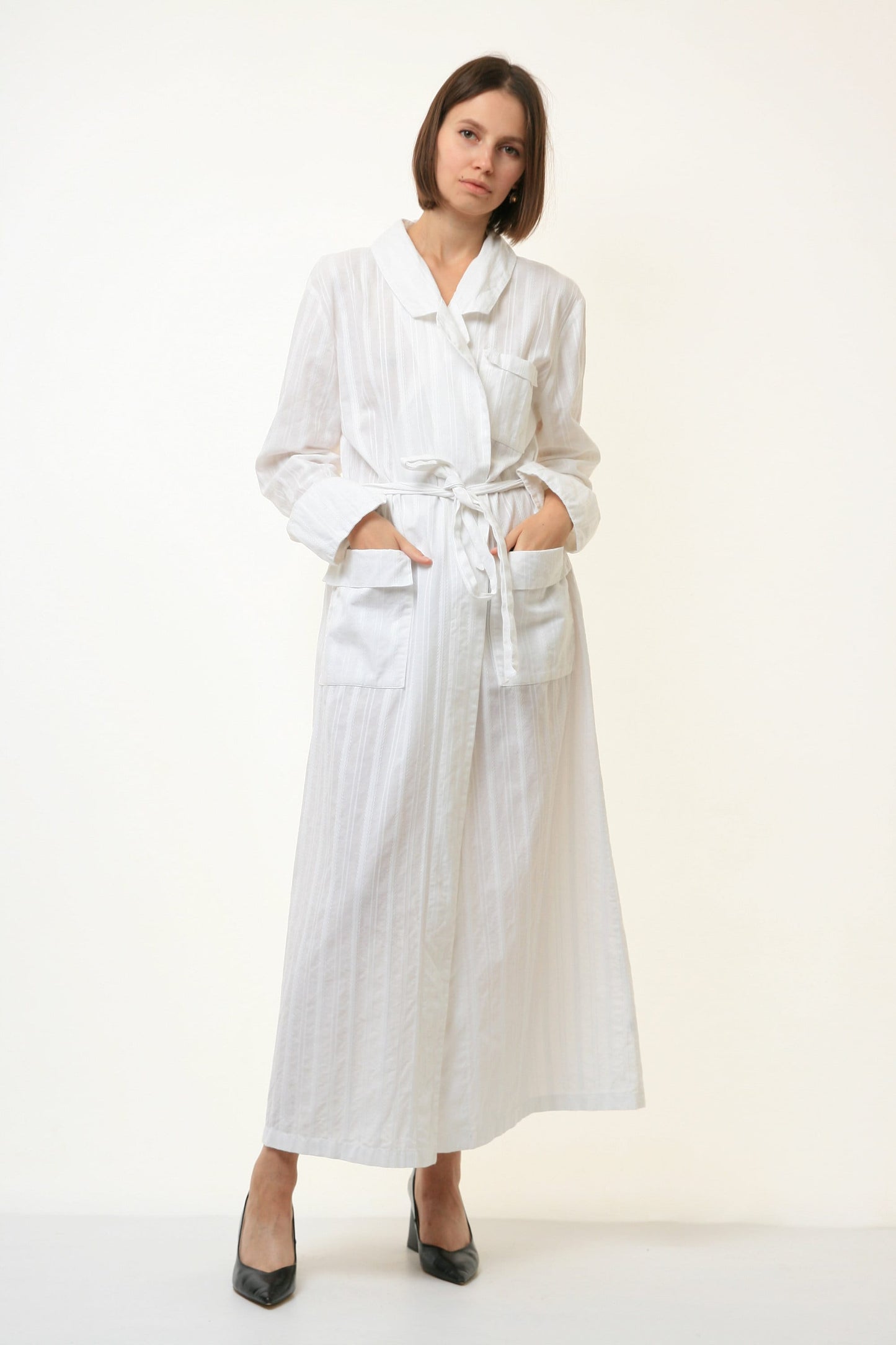 70s Vintage Vtg Rare Boho Luxury Bohemian Style White Long Sleeves Robe Home Dress Robe Gowns Linen 4517 size M Medium Girlfriend Gift